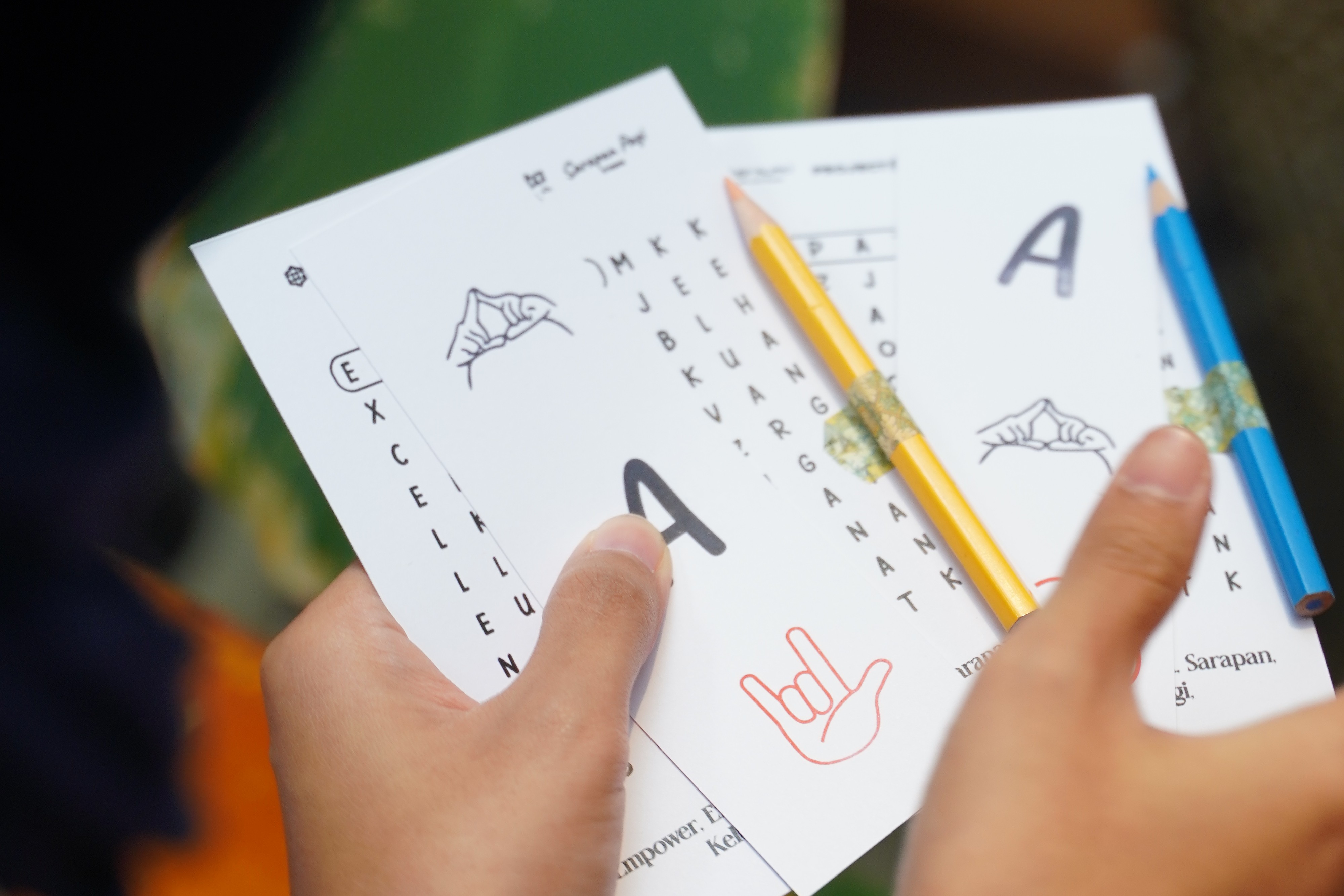 Customized sign language bookmark