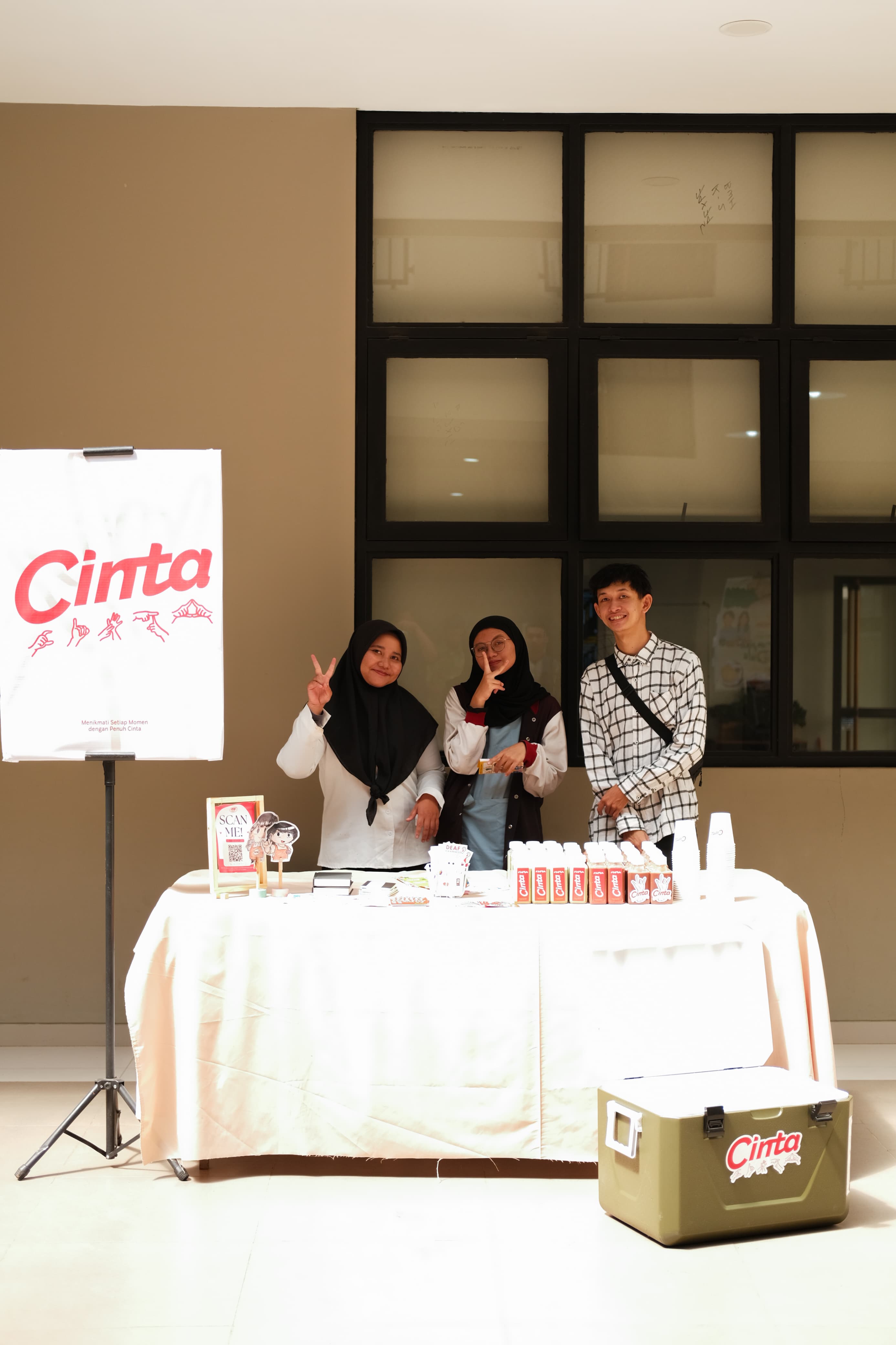 Kopi Cinta team at CHARIS